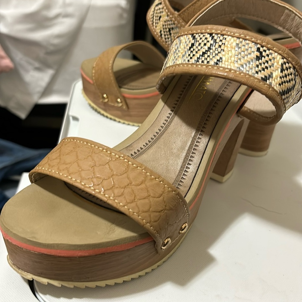 HOT TOMATOES platform sandals.   Minimal wear. Double straps buckle closure. 6.5